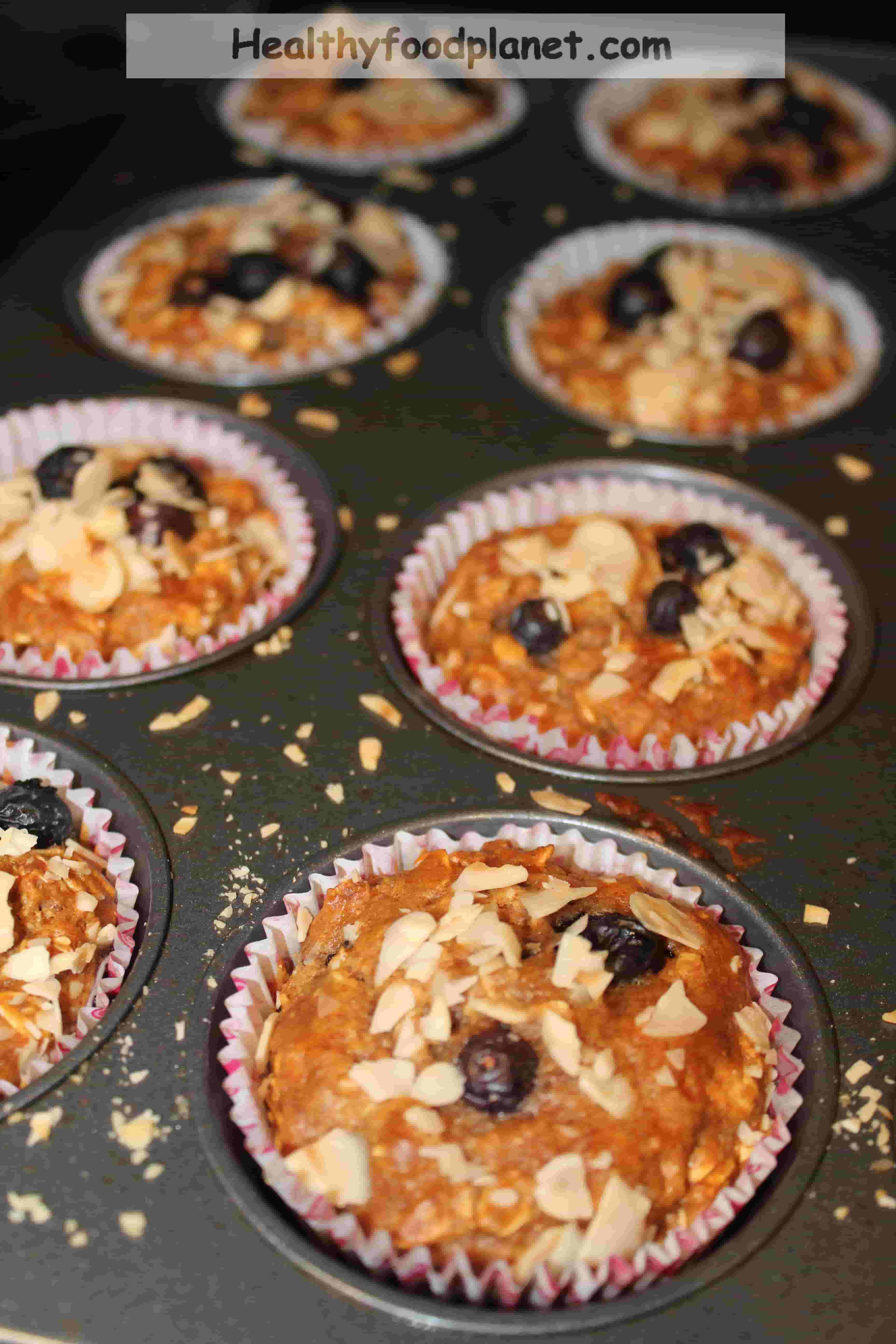 Blueberry-Almond-Power-Muffins